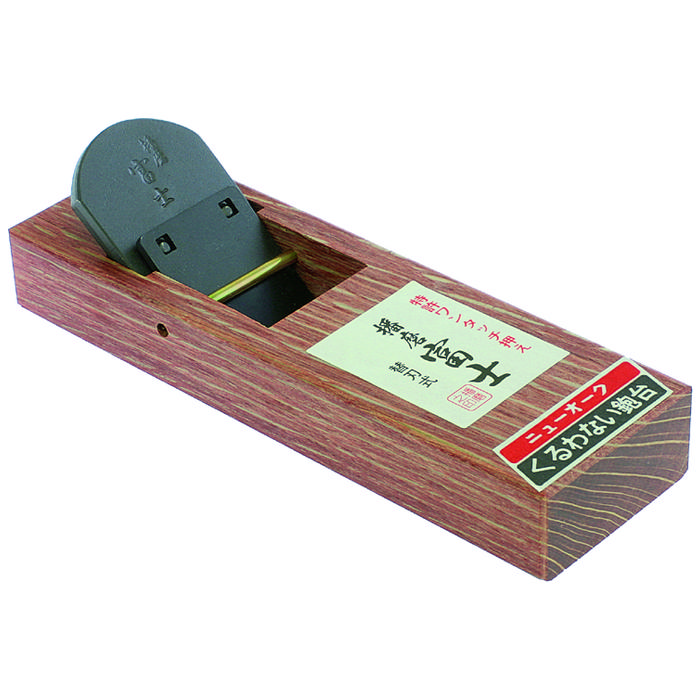 šířka želízka 42 mm, celková délka 180 mm, hmotnost 475 g